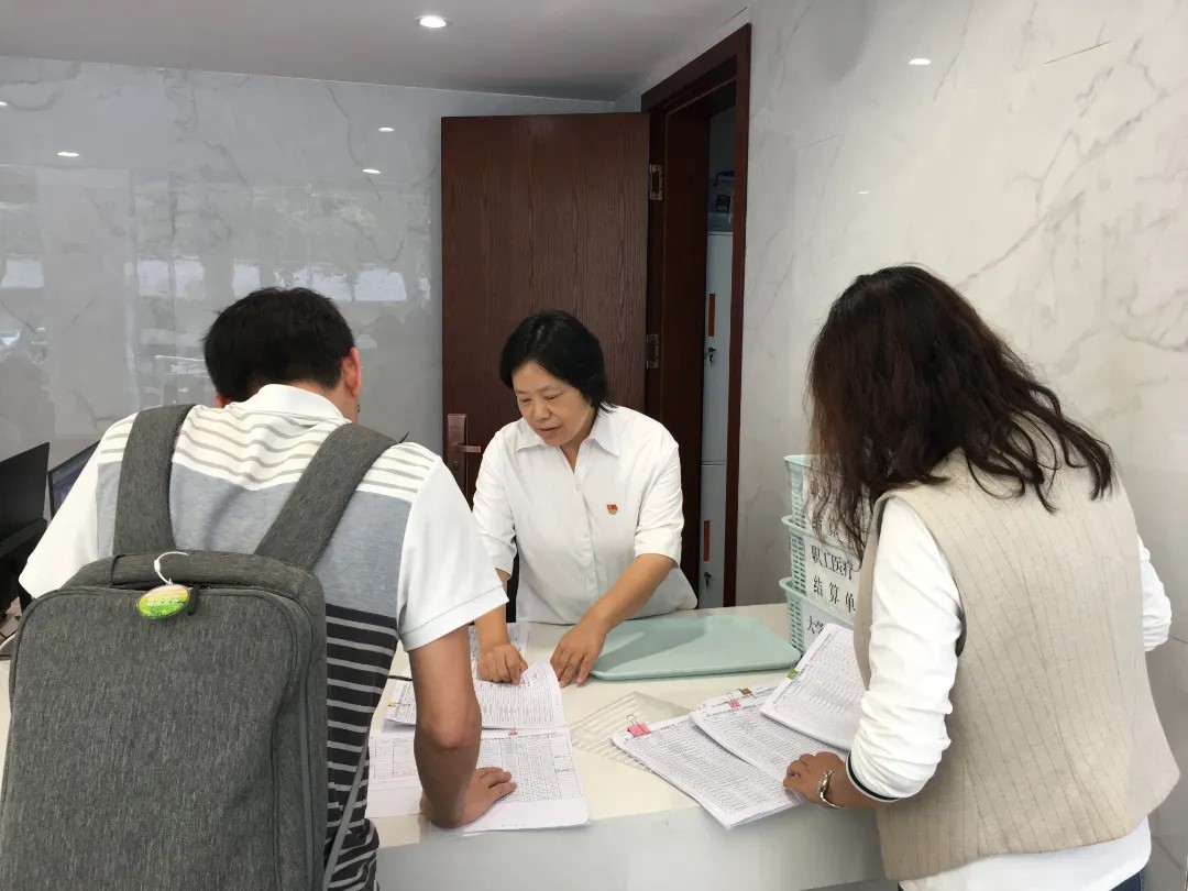 【av视频医疗保障工作先进个人事迹】av视频医疗保险异地费用结算中心蒋晓燕
