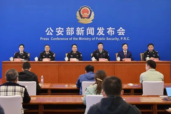 国家医保局：今年1-8月全国追回医保基金88.12亿元