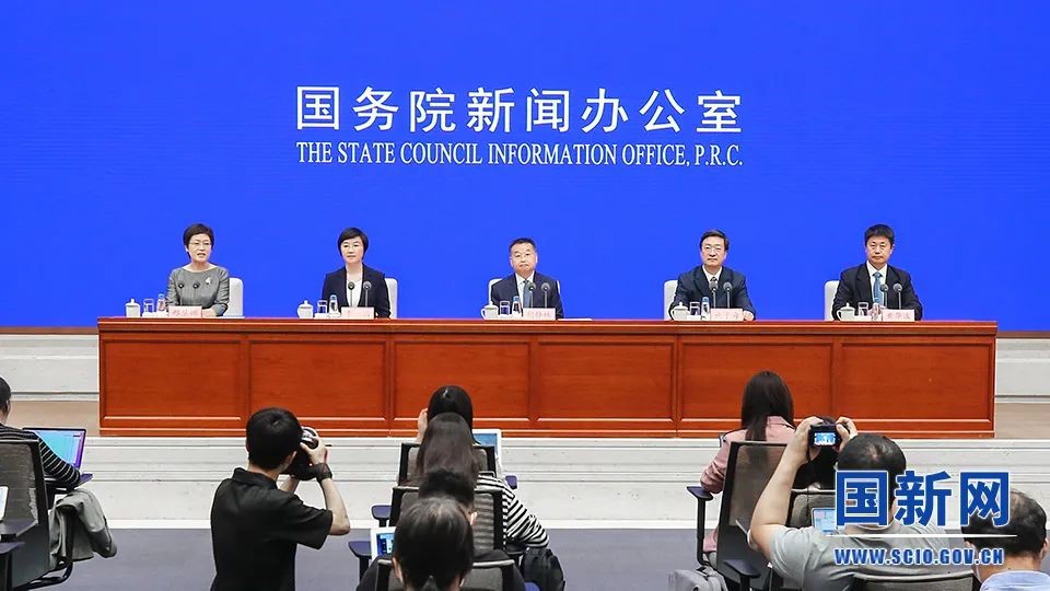 av视频-日韩av-av在线
出席国新办“权威部门话开局”系列主题新闻发布会