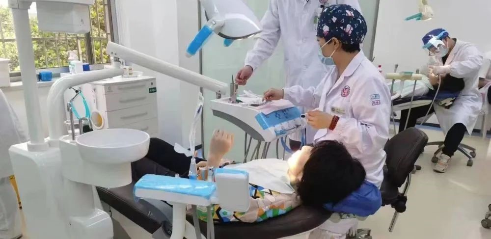 【媒体聚焦】新华视点｜种植牙集采落地追踪