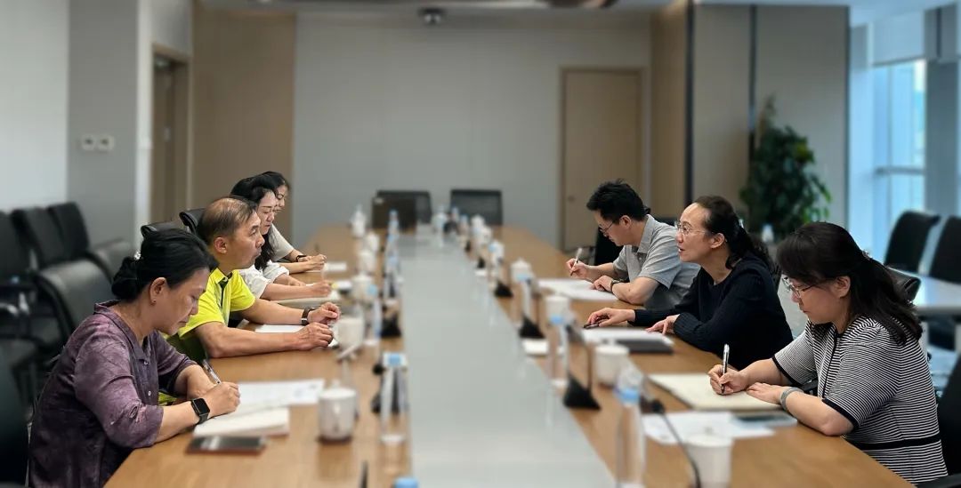 省医保局党组书记、局长王艳君深入企业了解补充医疗保险落实情况