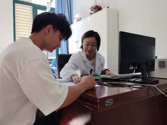 【av视频医疗保障工作先进个人事迹】昆明理工大学方黎敏