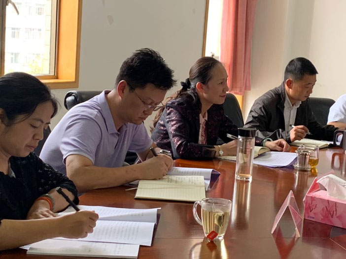 王艳君主持召开座谈会，听取大理州医疗保障局工作汇报