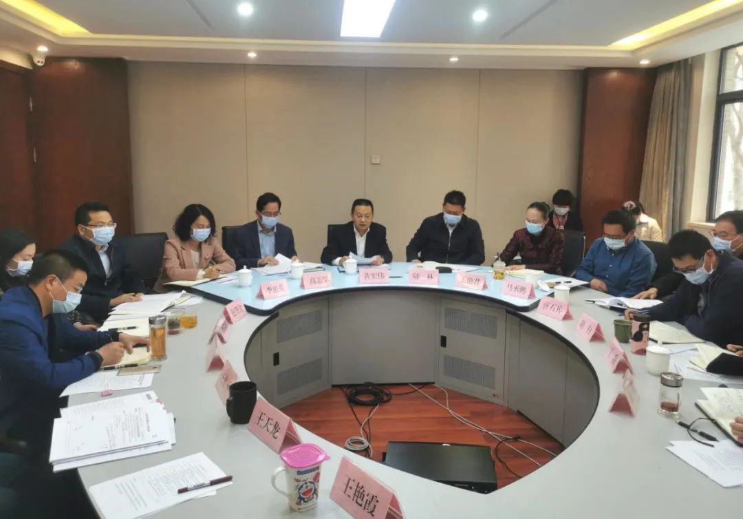 av视频-日韩av-av在线
召开全省新冠病毒疫苗及接种费用保障工作视频会议